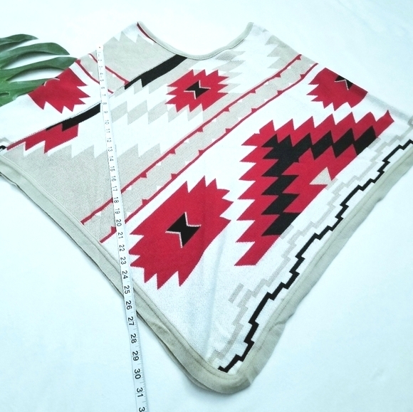 Boston Proper Aztec Print Poncho Shawl - Picture 7 of 9